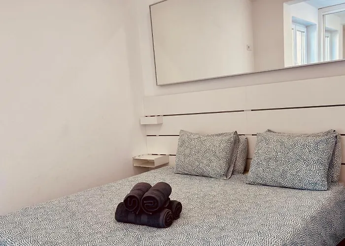 Marina And Promenade View 아파트 *